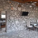 Kamena Kuca Family Rodin