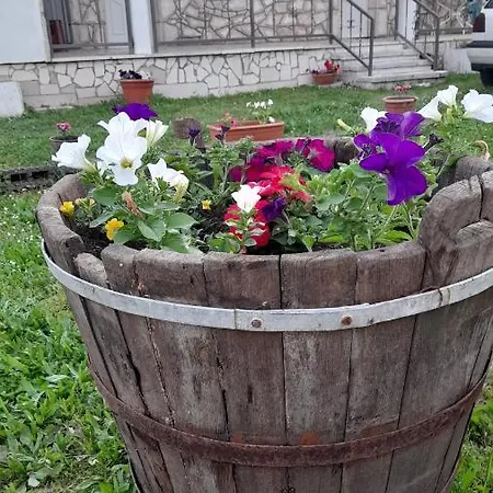 شقة Kamena Kuca Family Rodin