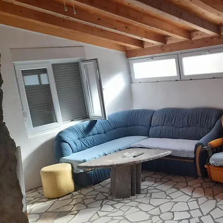 شقة Kamena Kuca Family Rodin *