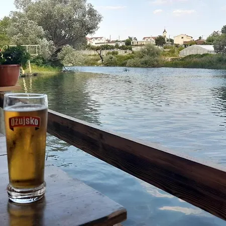 Kamena Kuca Family Rodin