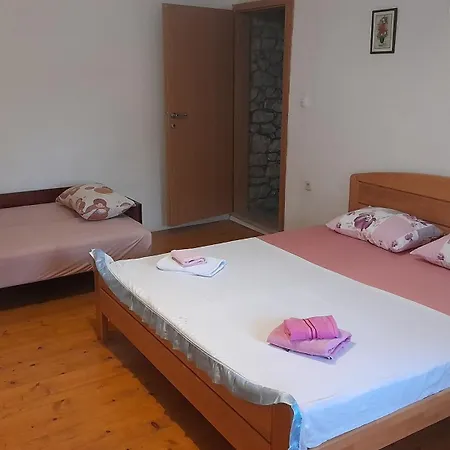 Kamena Kuca Family Rodin شقة