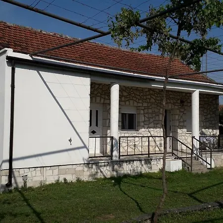 Kamena Kuca Family Rodin Capljina