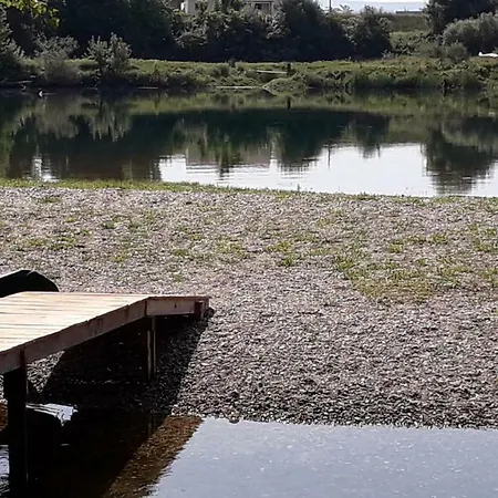 Kamena Kuca Family Rodin شقة