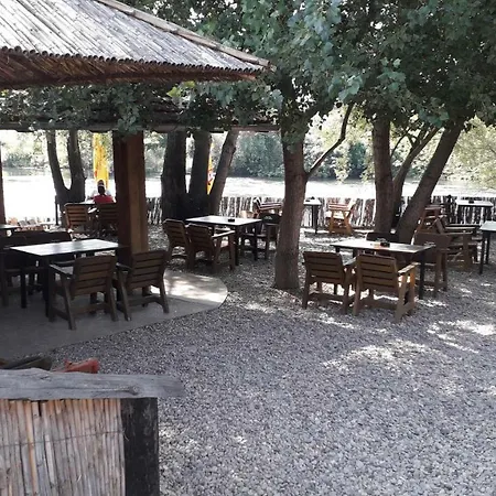 Kamena Kuca Family Rodin شقة *